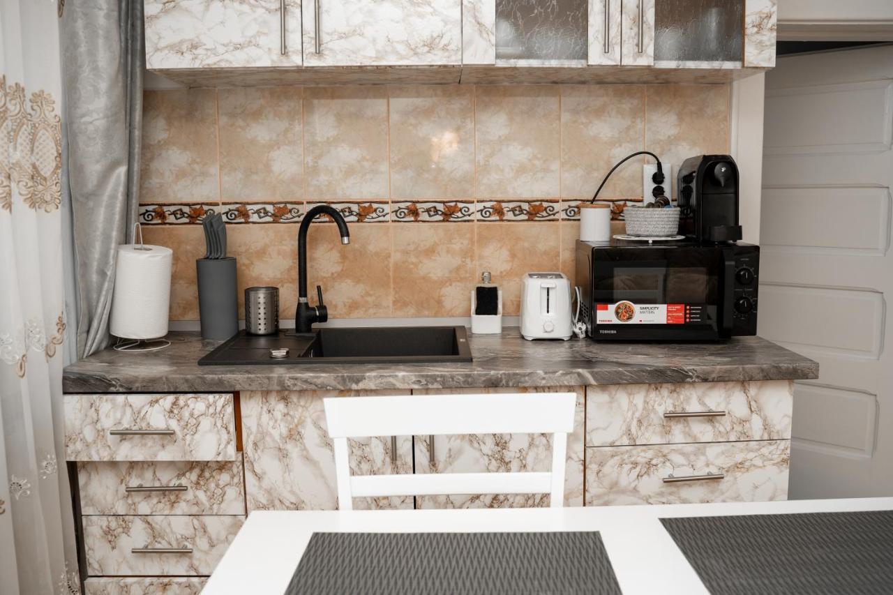 Apartament Panoramic La Casa In Comuna Răşinari Buitenkant foto