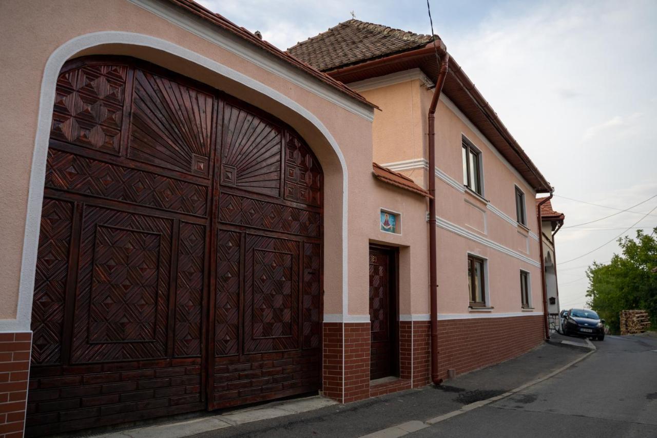 Apartament Panoramic La Casa In Comuna Răşinari Buitenkant foto
